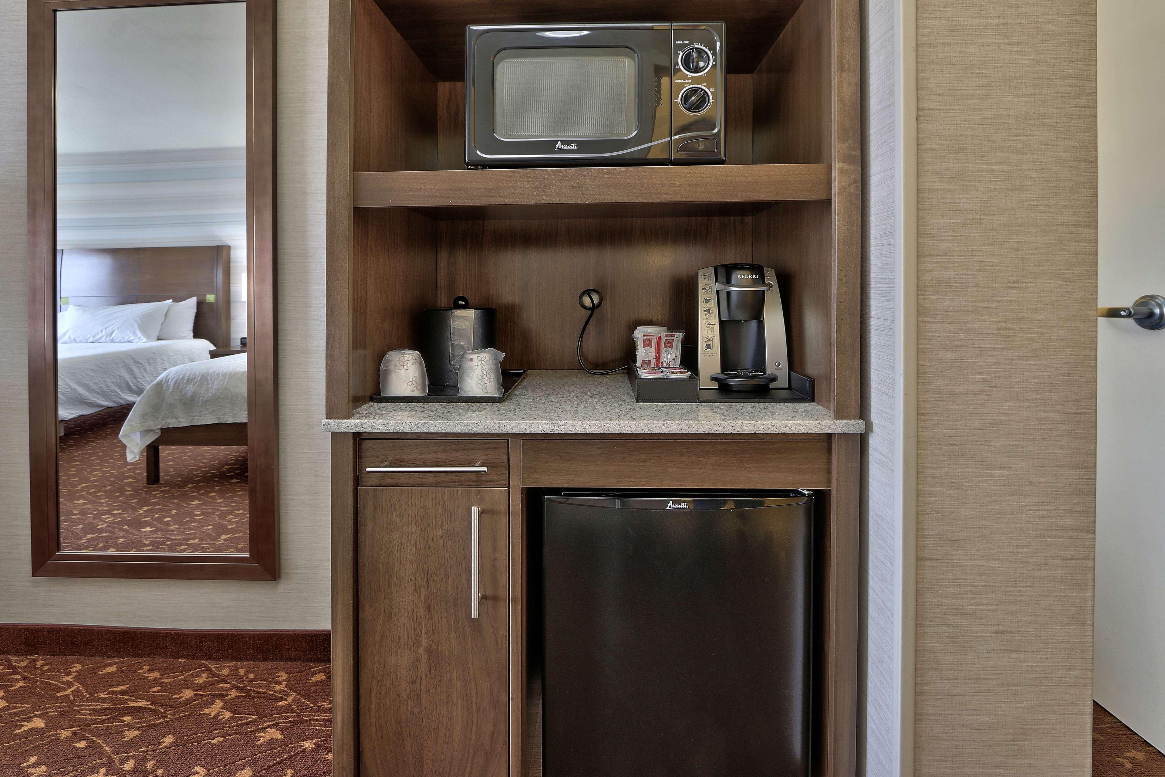 Hilton Garden Inn Albuquerque Airport Bagian luar foto